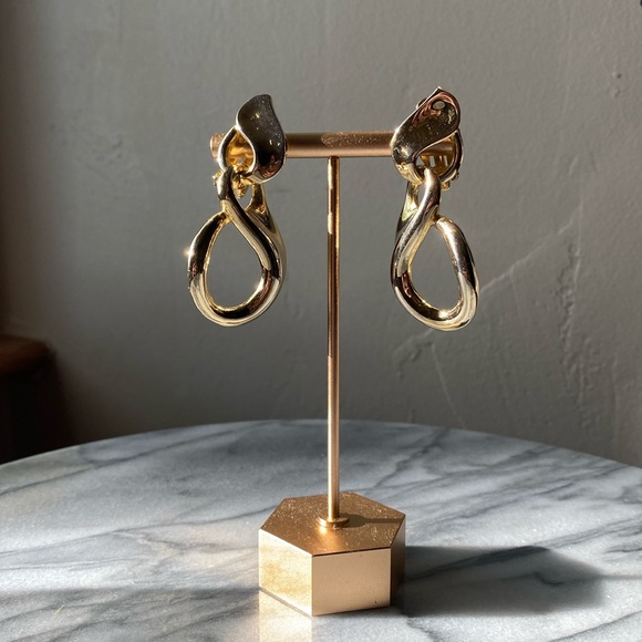 Vintage Gold Loop Earrings - Picture 1 of 4